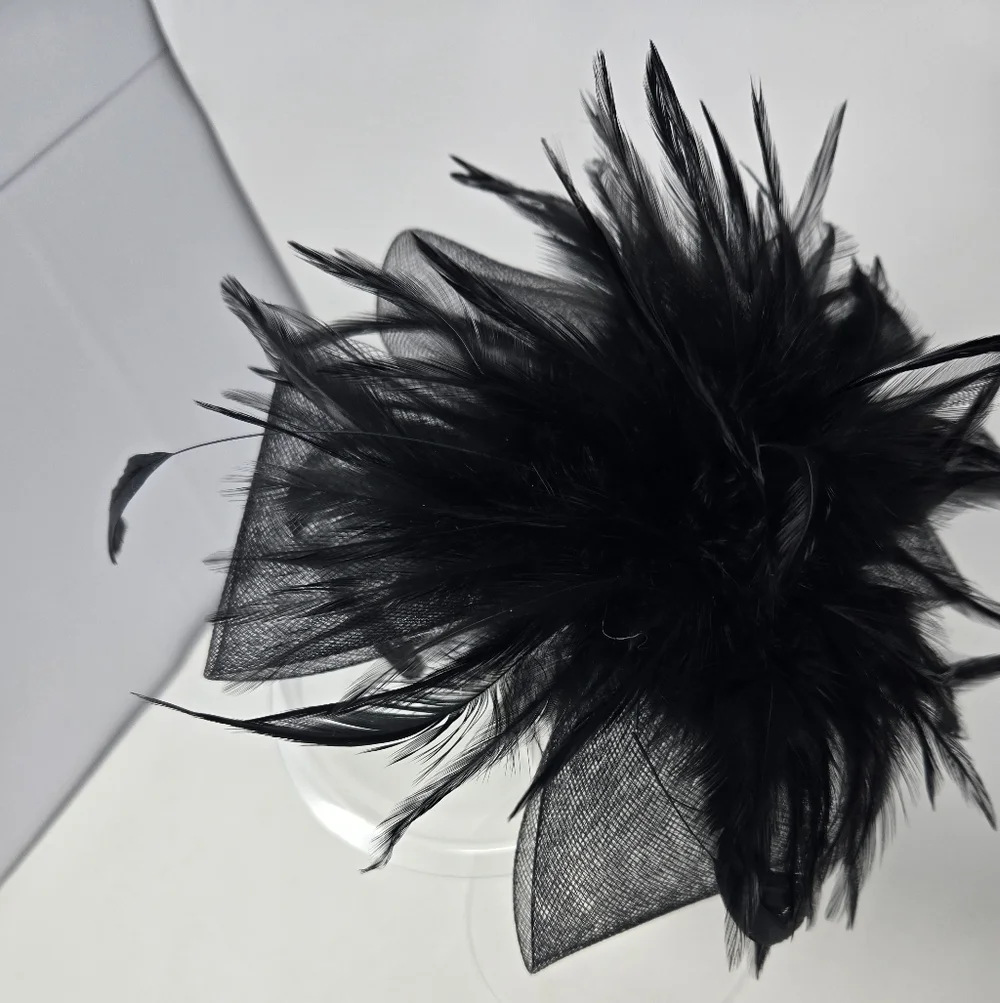 VINTAGE HANDMADE BLACK FASCINATOR HEADBAND HAIR ACCESSORY TULLE FEATHERS WOMEN